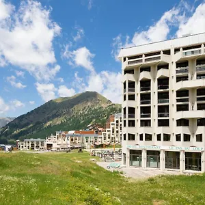 3* Hotel Sowell Le Pas Du Loup